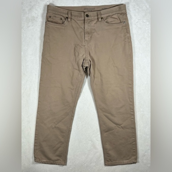 Banana Republic Men's Traveller 35W 27L Khaki Chinos - Picture 2 of 8